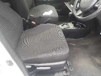 TOYOTA VITZ 2020 Image 8
