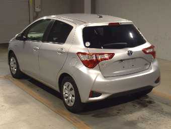 TOYOTA VITZ 2020 Image 4