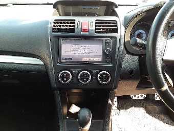 SUBARU XV HYBRID 2014 Image 9