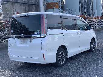 TOYOTA ESQUIRE 2019 Image 3