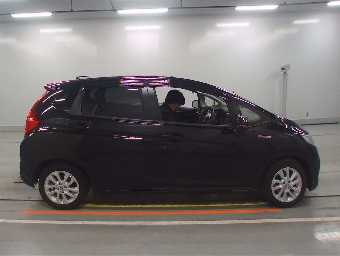 HONDA FIT HYBRID 2017 Image 3
