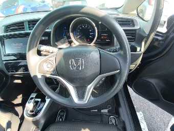 HONDA FIT HYBRID 2017 Image 7