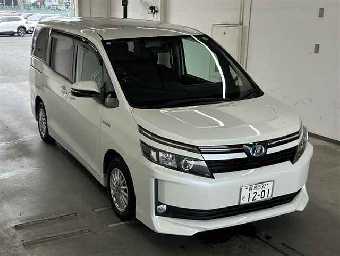 TOYOTA VOXY 2015 Image 1