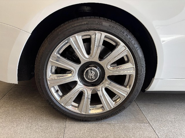 ROLLS ROYCE DAWN 2017 Image 29