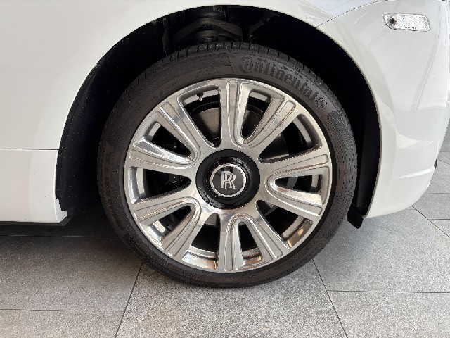 ROLLS ROYCE DAWN 2017 Image 30