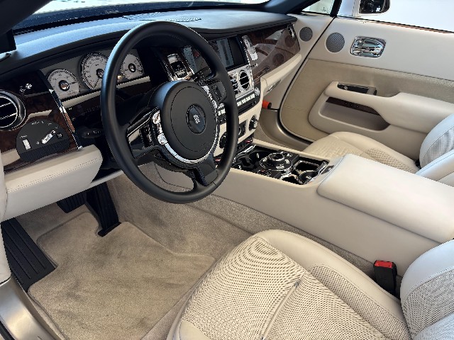 ROLLS ROYCE DAWN 2017 Image 37