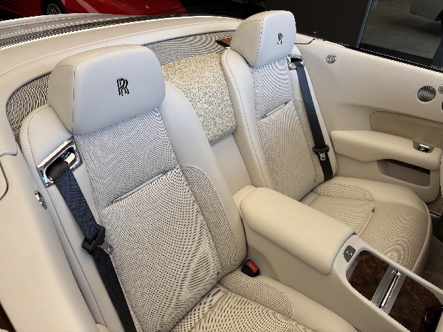 ROLLS ROYCE DAWN 2017 Image 49