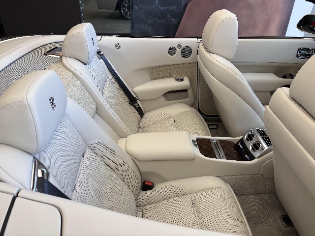 ROLLS ROYCE DAWN 2017 Image 50