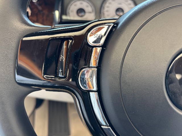 ROLLS ROYCE DAWN 2017 Image 53