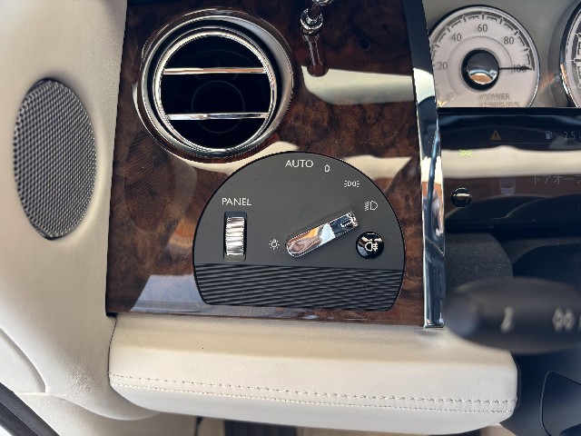 ROLLS ROYCE DAWN 2017 Image 55