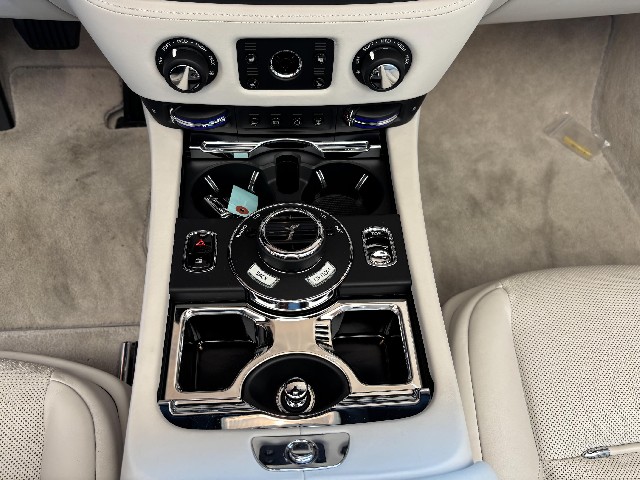 ROLLS ROYCE DAWN 2017 Image 59