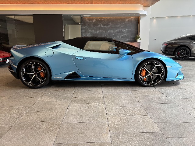 LAMBORGHINI HURACAN 2024 Image 21