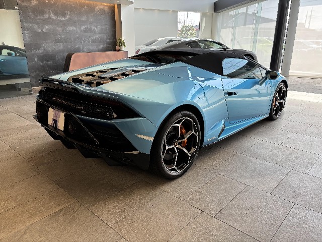 LAMBORGHINI HURACAN 2024 Image 22