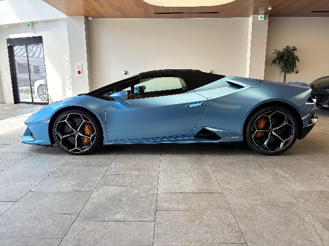 LAMBORGHINI HURACAN 2024 Image 25
