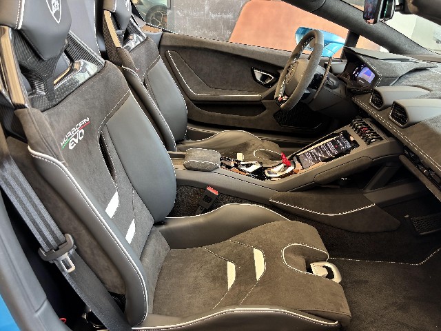 LAMBORGHINI HURACAN 2024 Image 35