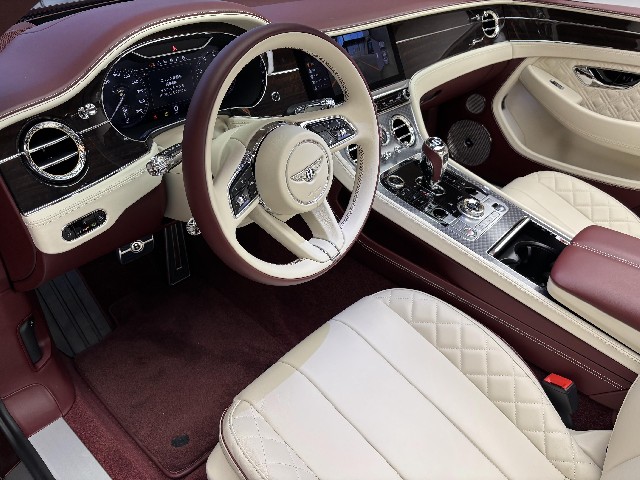 BENTLEY CONTINENTAL 2022 Image 28