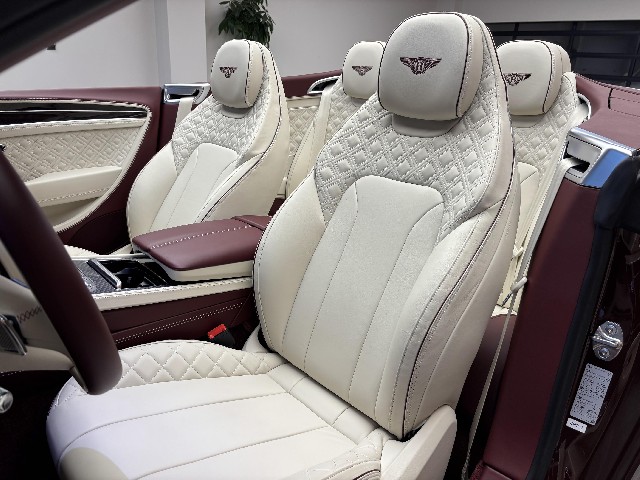 BENTLEY CONTINENTAL 2022 Image 30