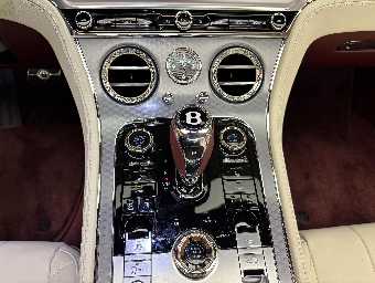 BENTLEY CONTINENTAL 2022 Image 44