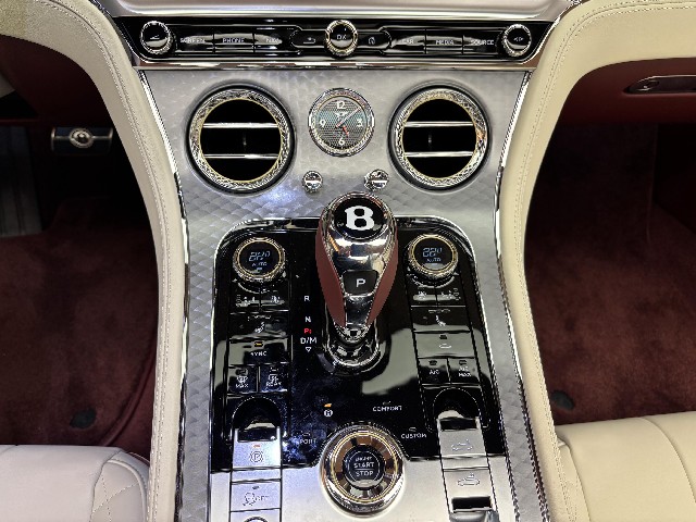 BENTLEY CONTINENTAL 2022 Image 50