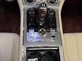 BENTLEY CONTINENTAL 2022 Image 45