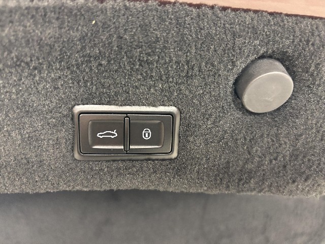 BENTLEY CONTINENTAL 2022 Image 54