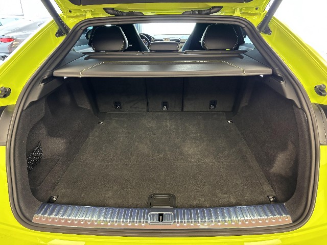 LAMBORGHINI URUS 2024 Image 27