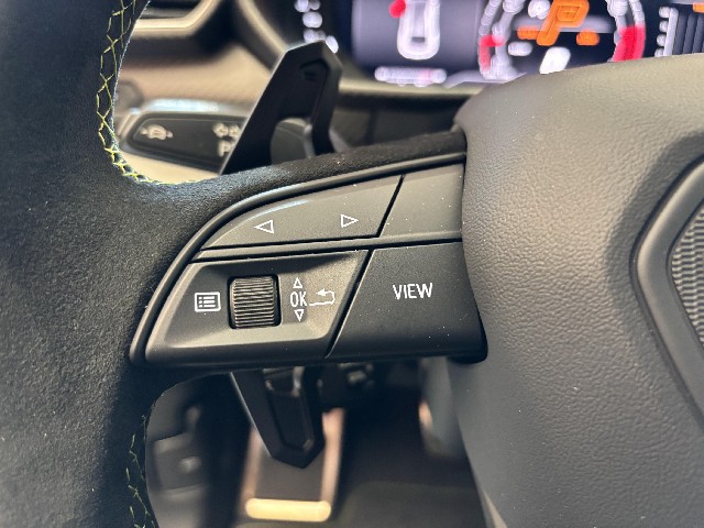 LAMBORGHINI URUS 2024 Image 37