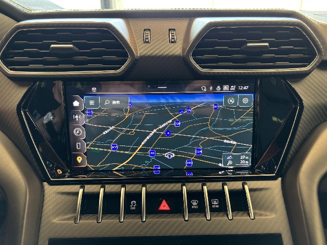 LAMBORGHINI URUS 2024 Image 45