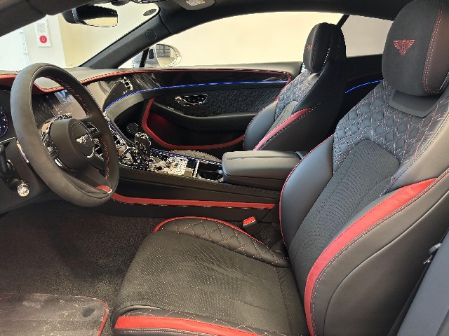 BENTLEY CONTINENTAL 2023 Image 22
