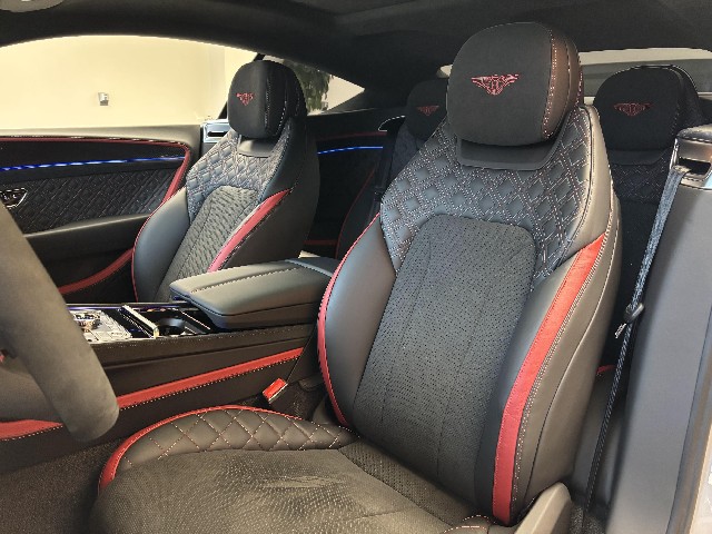 BENTLEY CONTINENTAL 2023 Image 23