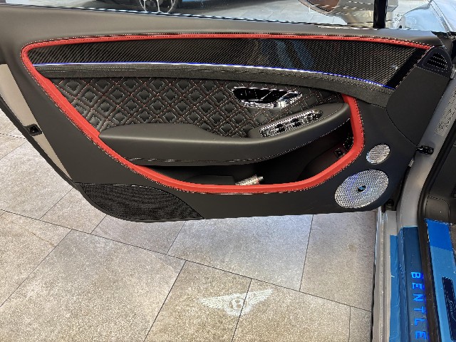 BENTLEY CONTINENTAL 2023 Image 24