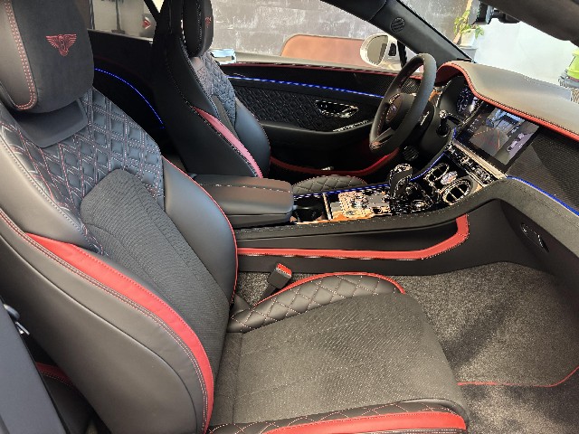 BENTLEY CONTINENTAL 2023 Image 27