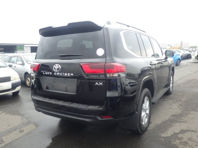TOYOTA LAND CRUISER 2023 Image 19