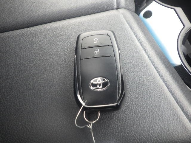 TOYOTA LAND CRUISER 2023 Image 38