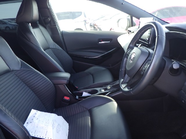 TOYOTA COROLLA TOURING 2020 Image 22