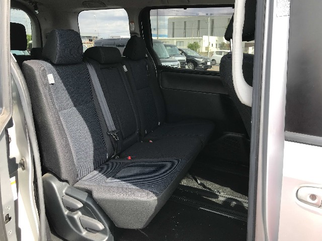 TOYOTA NOAH 2019 Image 24