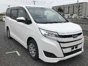 TOYOTA NOAH 2019 Image 2