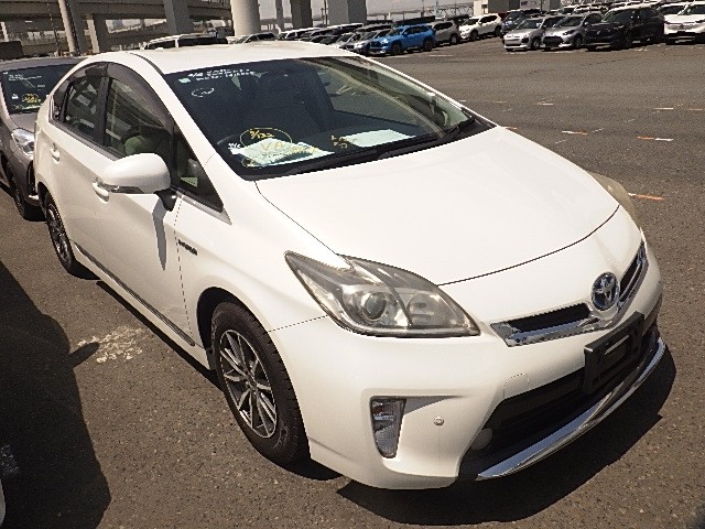 TOYOTA PRIUS 2012 Image 21