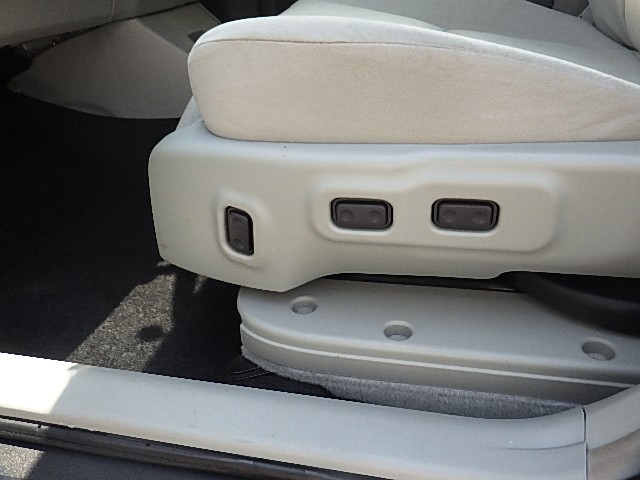 TOYOTA PRIUS 2012 Image 31