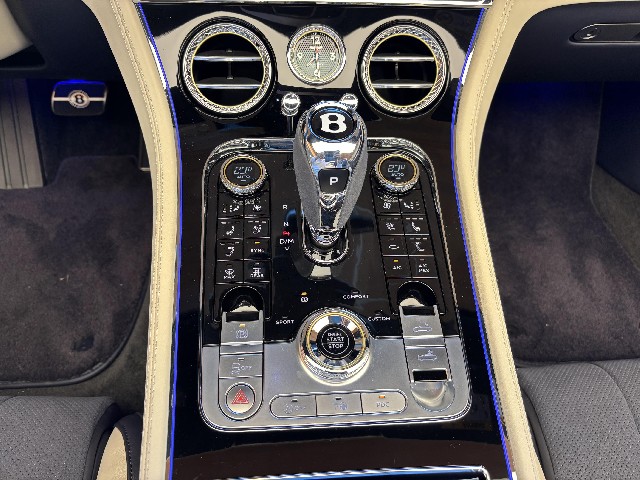 BENTLEY CONTINENTAL 2023 Image 52