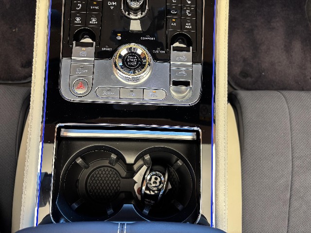 BENTLEY CONTINENTAL 2023 Image 53