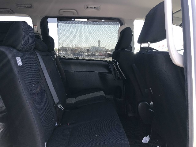 TOYOTA NOAH 2019 Image 24