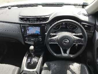 NISSAN X-TRAIL 2019 Image 5