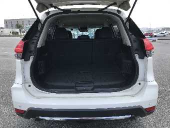 NISSAN X-TRAIL 2019 Image 8