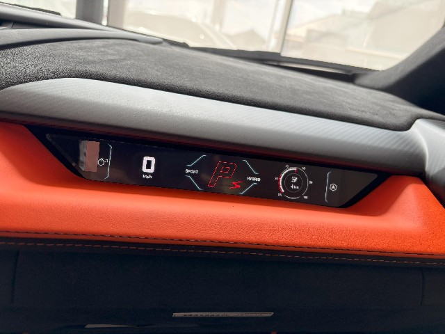 LAMBORGHINI REVUELTO 2025 Image 39