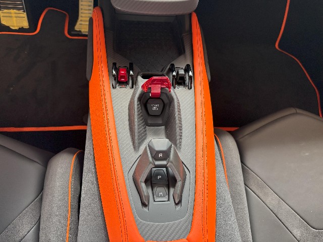 LAMBORGHINI REVUELTO 2025 Image 44