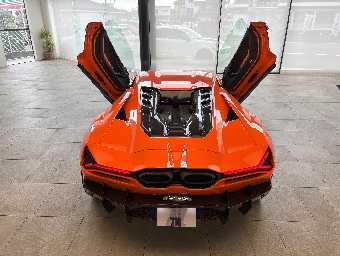 LAMBORGHINI REVUELTO 2025 Image 10