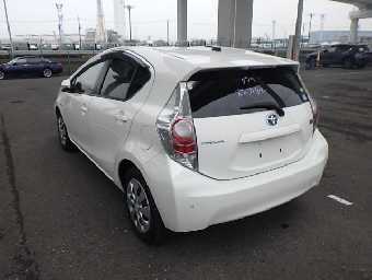 TOYOTA AQUA 2014 Image 3