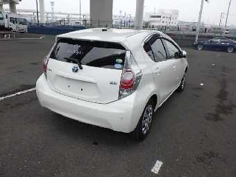 TOYOTA AQUA 2014 Image 4