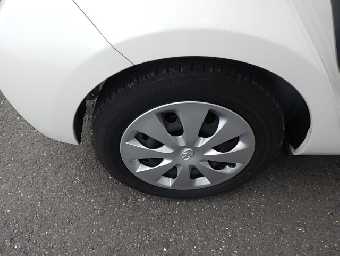 TOYOTA AQUA 2014 Image 5